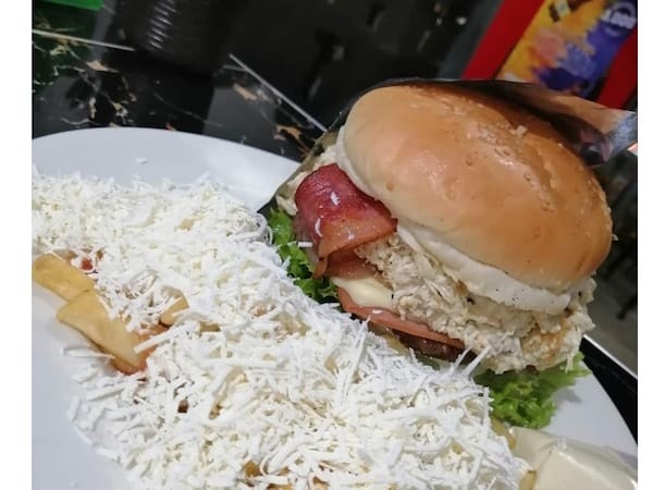 HAMBURGUESA MIXTA